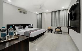 Townhouse Pisto Inn